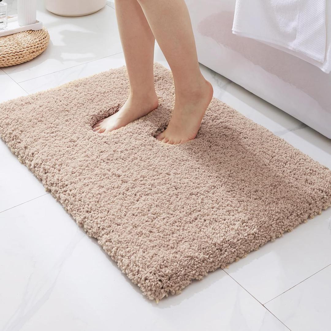 ILANGO Beige Bathroom Rugs 24" 17" Small Non Slip & Super Absorbent Extra Thick Soft, Washable Bath Mat for Floor, Microfiber Plush Shaggy Bath Rug with Rubber for Bathtub Shower Room Sink