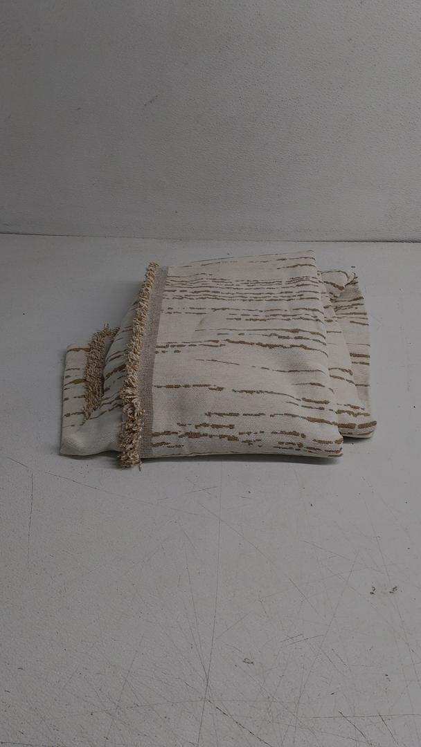 Weyond Couch Cover XL 71x134 In Beage