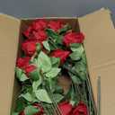 50 PCS Fake Red Roses, Artificial Red Flowers Bulk Realistic Silk Faux Rose with Stems for Wedding Decoration Anniversary Bridal Bouquet DIY Floral Arrangement Romantic Home Decor Gifts