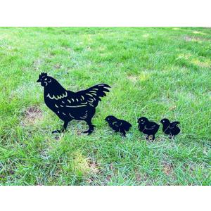 4 Pack Chicken Garden Decorative Stake Metal Chicken Statues Hen and Chicks Silhouette for Yard Outdoor Lawn Patios Garden Decoration