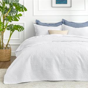 Love's cabin Quilts for Full Bed White Bedspreads Bedding Set - Summer Lightweight Bedspread Comforter - Coin Pattern Bedding Coverlet for All Season - 3 Pieces (1 Quilt, 2 Pillow Shams) (Full (80"x90"))