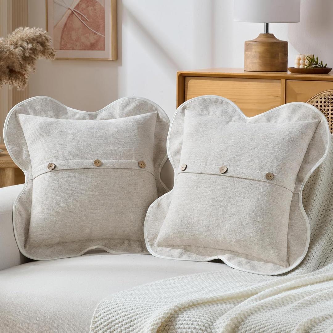 FUTEI Pack of 2 Chenille Buttons Throw Pillow Covers 18x18 Inch Four-Leaf Clover Shape Scalloped Bordered Decorative Cushion Case Farmhouse Accent for Couch Living Room, Natural