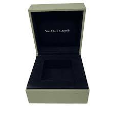 Van Cleef And Arpels  3.9"x3.9"x1.5