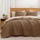 WRENSONGE Queen Quilt-3 Pieces Lightweight Bedspreads Brown Queen Size Quilt Bedding Set for All Seasons, Soft Summer Blanket with 2 Pillow Shams Suitable for Bed, Couch (Queen(90" x 94)), Brown 