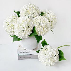 5 Pcs White Silk Hydrangeas Aritificial Flower Boho Dried Touch 20'' Faux Hydrangeas for Spring Indoor Home Decor Kitchen Living Room Porch Outdoor Wedding Flower Arrangement