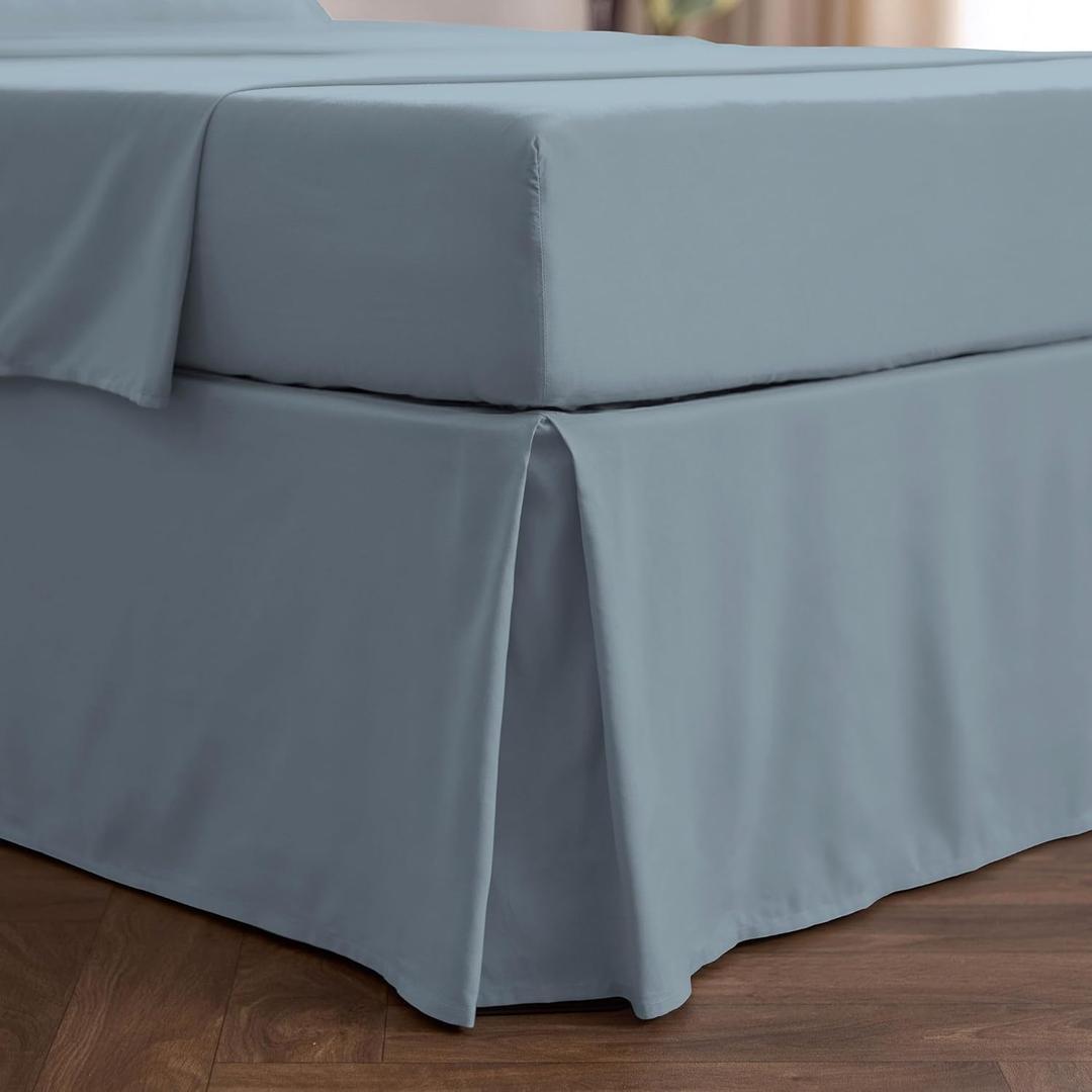 Mellanni Bed Skirt King Size - Bed Skirting - 15-Inch Tailored Drop Pleated Dust Ruffle - Hotel Luxury Bedding - Wrinkle, Fade, Stain Resistant - 1 Bedskirt (King, Blue Hydrangea)