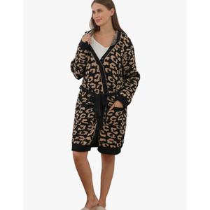 Soft Plush Hooded Robe, Cozy Warm Loungewear Bathrobe with Pockets for Women (One Size)
