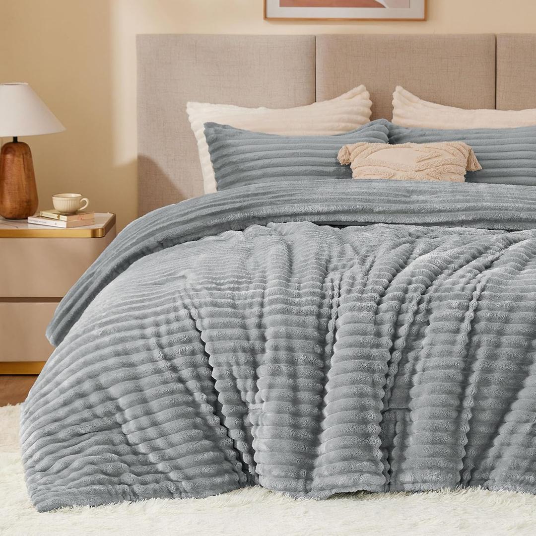 BEDELITE Fleece California King Comforter Set -Super Soft & Warm Fluffy Light Grey Bedding, Luxury Fuzzy Heavy Bed Set for Winter with 2 Pillow Cases