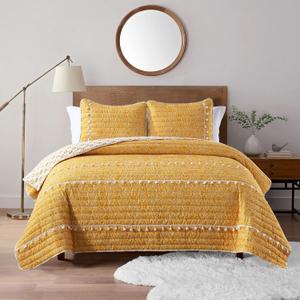 HORIMOTE HOME Boho Style Yellow Queen Quilt Set with Tassel, Soft and Lightweight Bedspread for All Season, Full Size Bed Coverlet with 2 Matching Pillow Shams (3 Pieces)