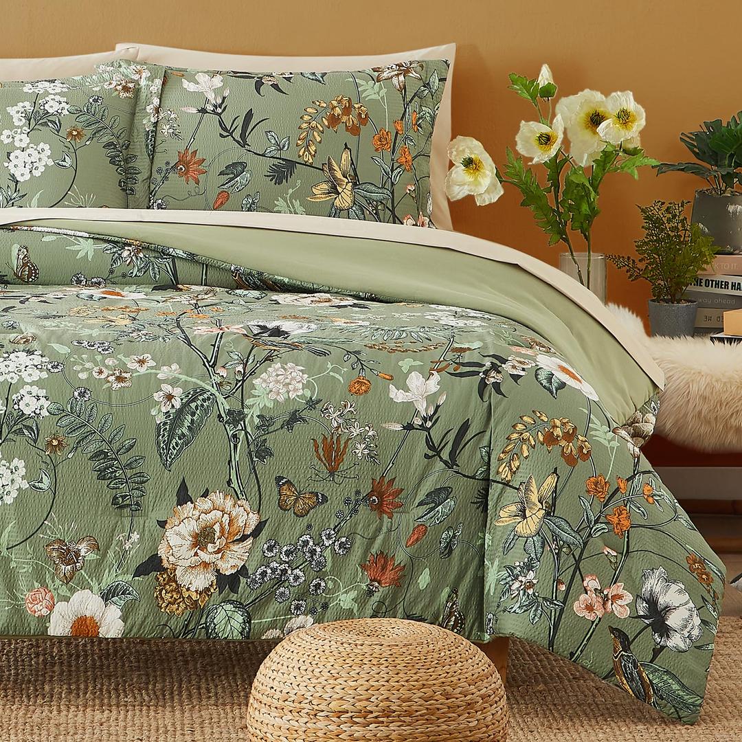 CASAAGUSTO Oversize King Size Comforter Set - 7 Pieces Green Floral Bedding Sets, Oversize King Bed in a Bag with Botanical Butterfly Comforter, Sheets, Pillowcases & Shams for All Seasons