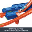 Hot Wheels Toy Car Track Set, Stunt Track Mid-Air Crash with 1:64 Scale Die-Cast Toy Car, Motorized Booster for Non-Stop Stunting & Racing, Large