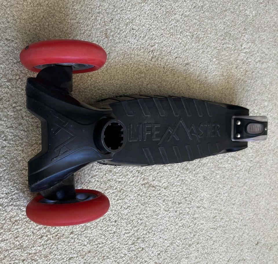 Life Master GF-PA66 Micro Kick Kickboard Maxi X Scooter Detach 3-Wheel
