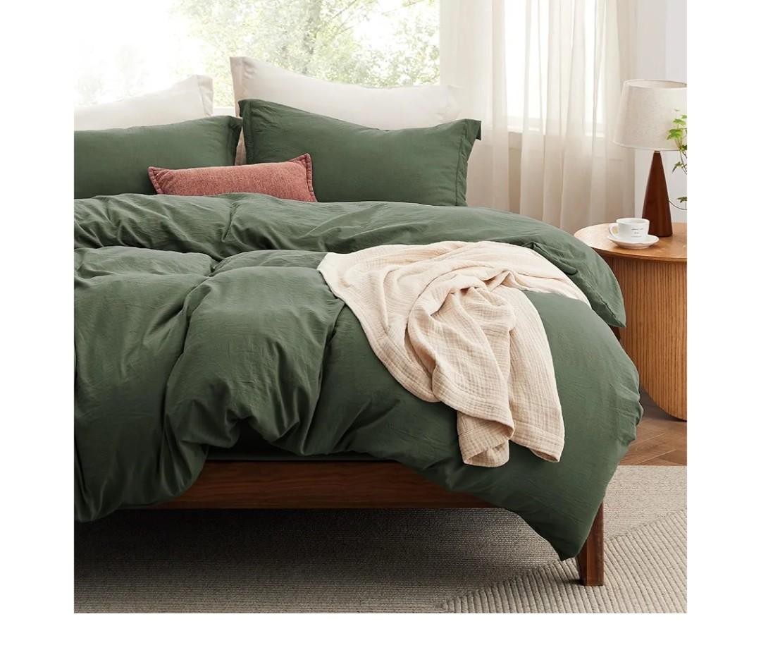 Bedsure California King Size Duvet Cover with Fitted Sheet - 4 Pieces Prewashed Polyester Extra Soft Bedding Set, Includes 1 Duvet Cover 104x98 Inches, 2 Pillow Shams, 1 Fitted Sheet, Olive Green