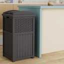 Suncast 33 Gallon Wicker-Style Hideaway Trash Can with Secure Latching Lid and Weather-Resistant Construction for Patio, Cyberspace Grey, Made in The USA