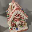 Gingerbread House Decoration, Battery-Operated Light-Up Gingerbread House, Classic Gingerbread Christmas Village Figurines, Handmade Decorations (Style 1)