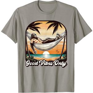 Funny Bigfoot Sasquatch Hawaiian Retro Beach Vacation Men T-Shirt, S