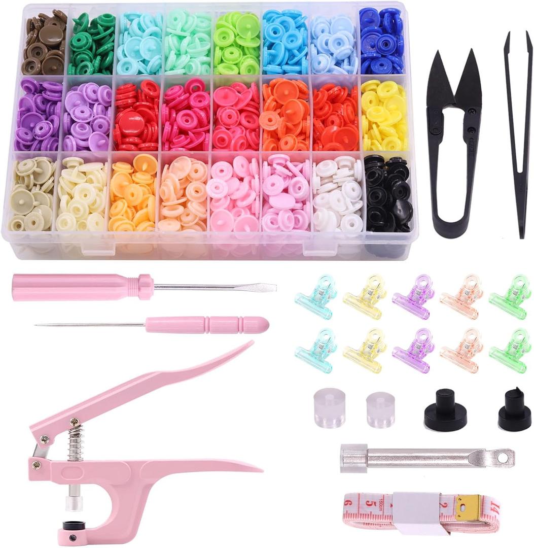 Mardatt 405 Pcs T5 Snaps Buttons with Snaps Pliers Set 24 Colors Round Plastic No-Sew Buttons and Fastener Hand Tool Setter with Clips for Sewing Clothes, Rain Coat Crafting and Other DIY (Pink)