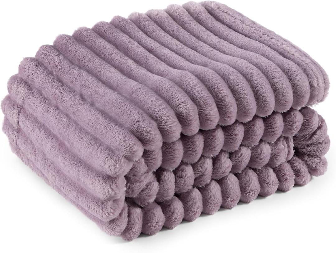Bedsure GentleSoft Light Purple Throw Blanket for Couch - Cozy Soft Spring Blankets for Women, Cute Small Throws for Girls, Purple Gifts for Women Room Decor, 50x60 Inches
