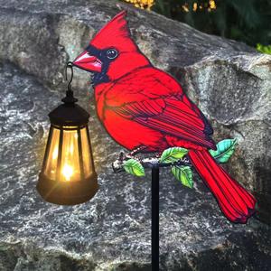2 Pack Solar Lanterns Outdoor Decor Solar Bule Jay Lanterns Solar Cardinal Redbird Lights Metal Stake Yard Garden Decor Art Figurine Waterproof LED Lights Gifts for Mom Grandma Women (Red Bird)