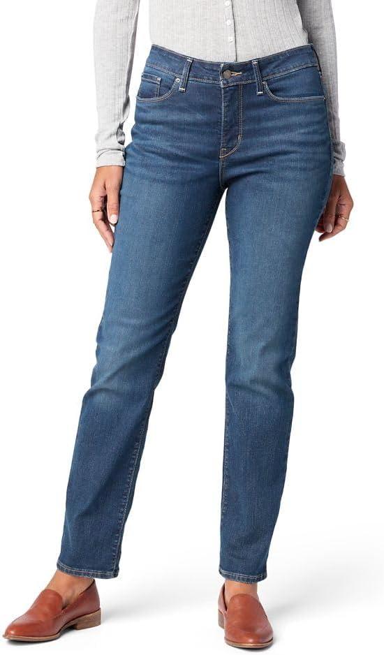 Signature by Levi Strauss & Co. Gold Womens Curvy Straight Jean (8 Short, Jackson Square)
