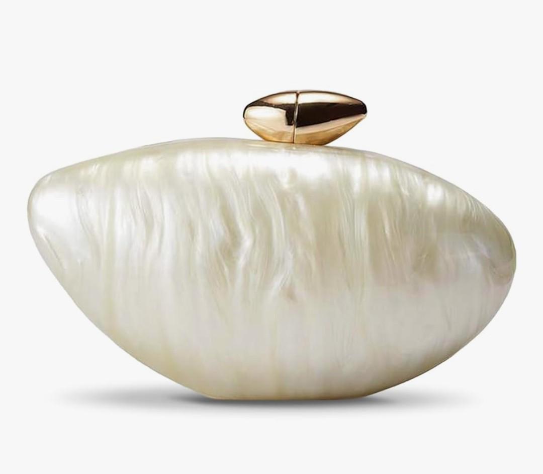 Shell Clutch Purse for Women Evening Bag Pearl Clutch Acrylic White Purses Chain Crossbody Bag