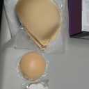 Invisible Strapless Sticky Bra Push up for Women, Ultra Adhesive Bra for Backless Dress, Cleavage Bra Lift Novelty Bras (B Cup, Light Beige)