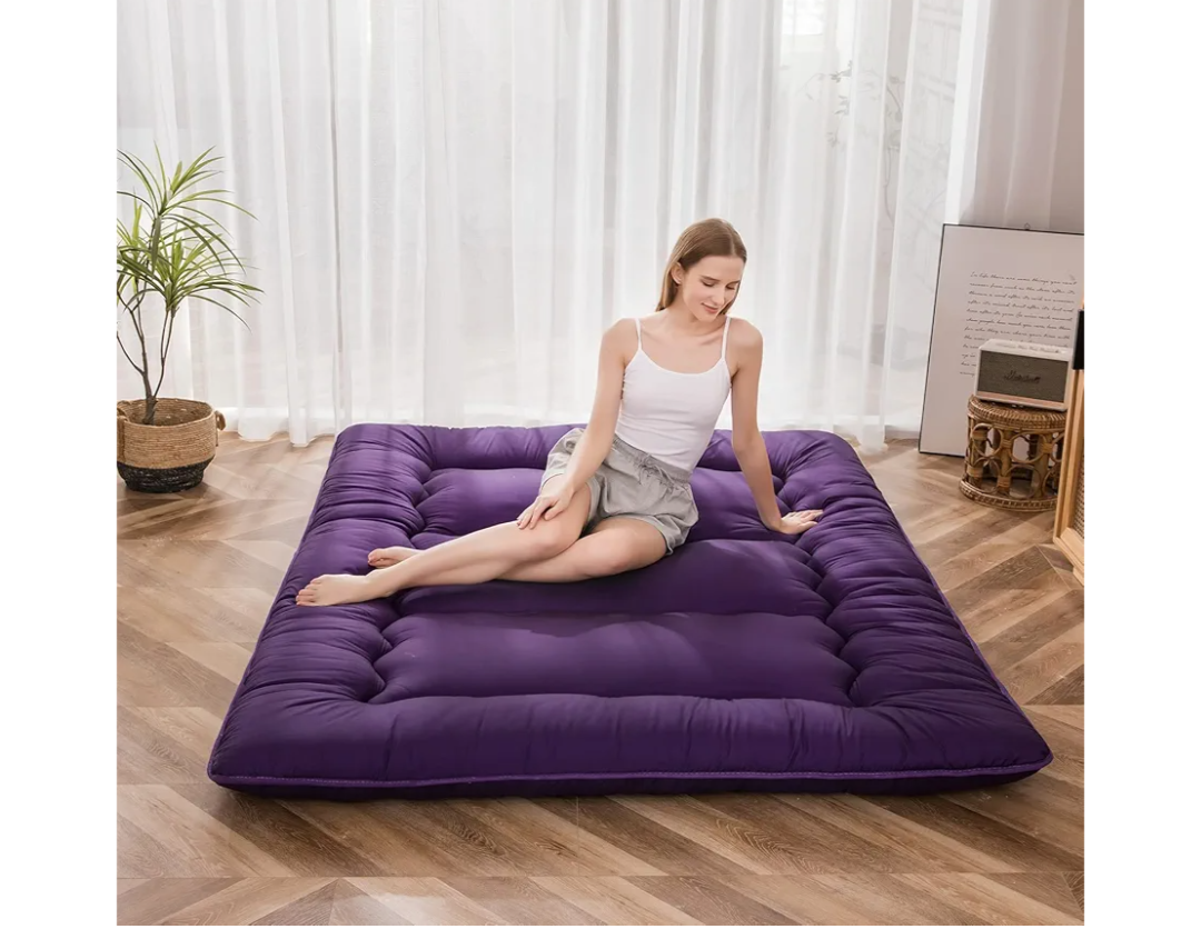 MAXYOYO Japanese Floor Futon Mattress, Roll Up Floor Mattress for Adults Foldable Tatami Mat Sleeping Pad Dormitory Bed Lounger, Purple, Queen Size