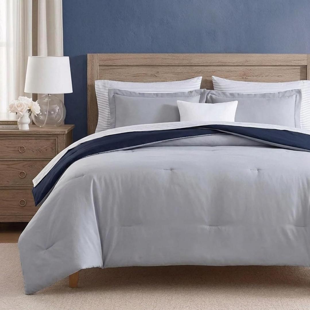 Nautica - Queen Size Comforter Set with Matching Sham