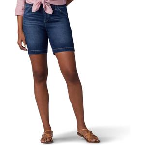 Lee Women's Legendary 7" Chino Walkshort (2, Expedition) Lee Women's Legendary 7" Chino Walkshort (2, Expedition)