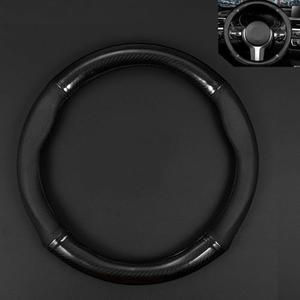 DACIRTY O-shaped Steering Wheel Cover, Carbon Fiber Pattern Anti-slip Wear-resistant Sweat-absorbent Microfiber Leather Steering Wheel Protector, Four Seasons Universal Accessory (Black)