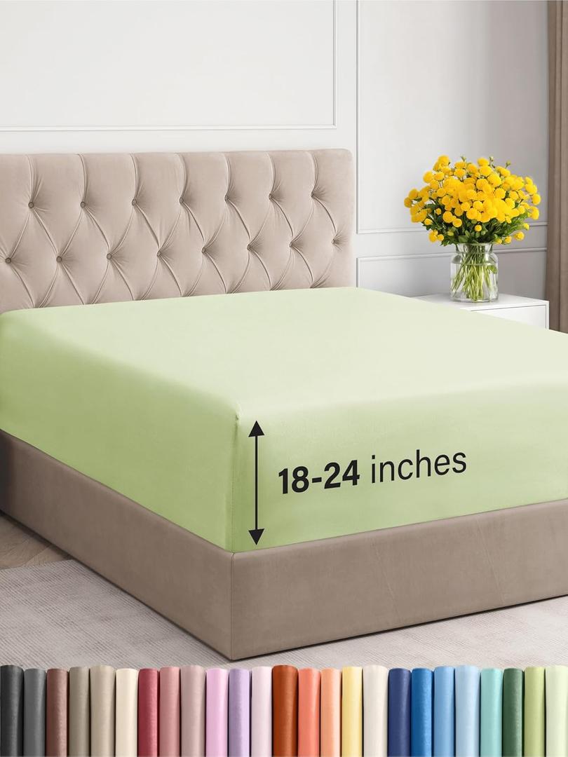 Extra Deep Queen Fitted Sheet - Hotel Luxury Single Fitted Sheet Only - Easily Fits 18 inch to 24 inch Mattress - Ultra Soft, Wrinkle Free w/Extra Deep Pockets - Breathable & Comfy - Light Sage Green