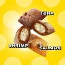 Temptations MixUps Surfer's Delight Flavor Crunchy and Soft Cat Treats, 30 oz. Tub (1.88 Pound (Pack of 1))