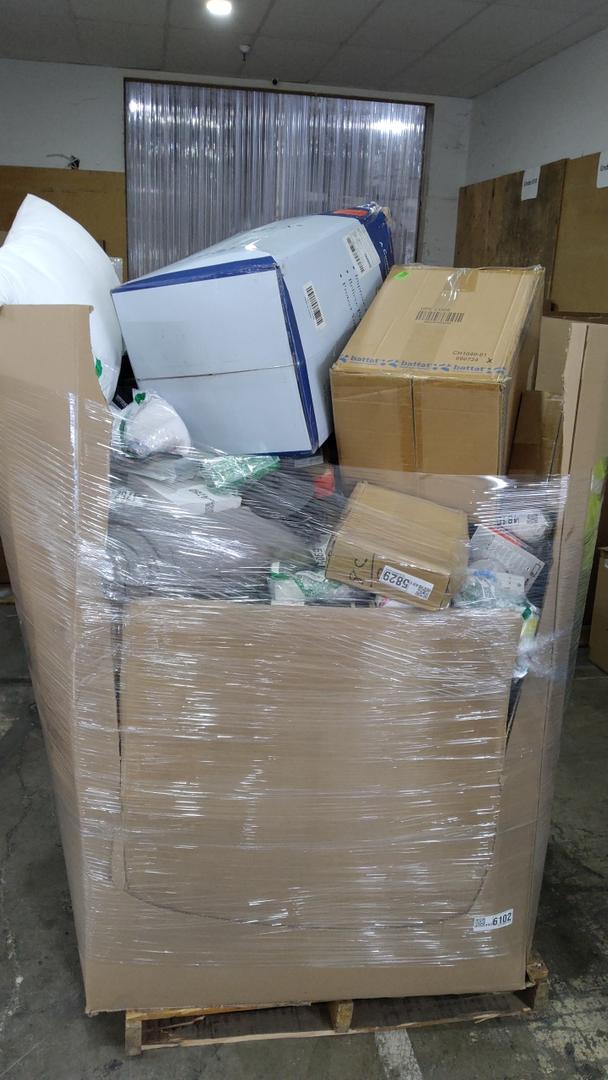 Pallet of Salvage Items