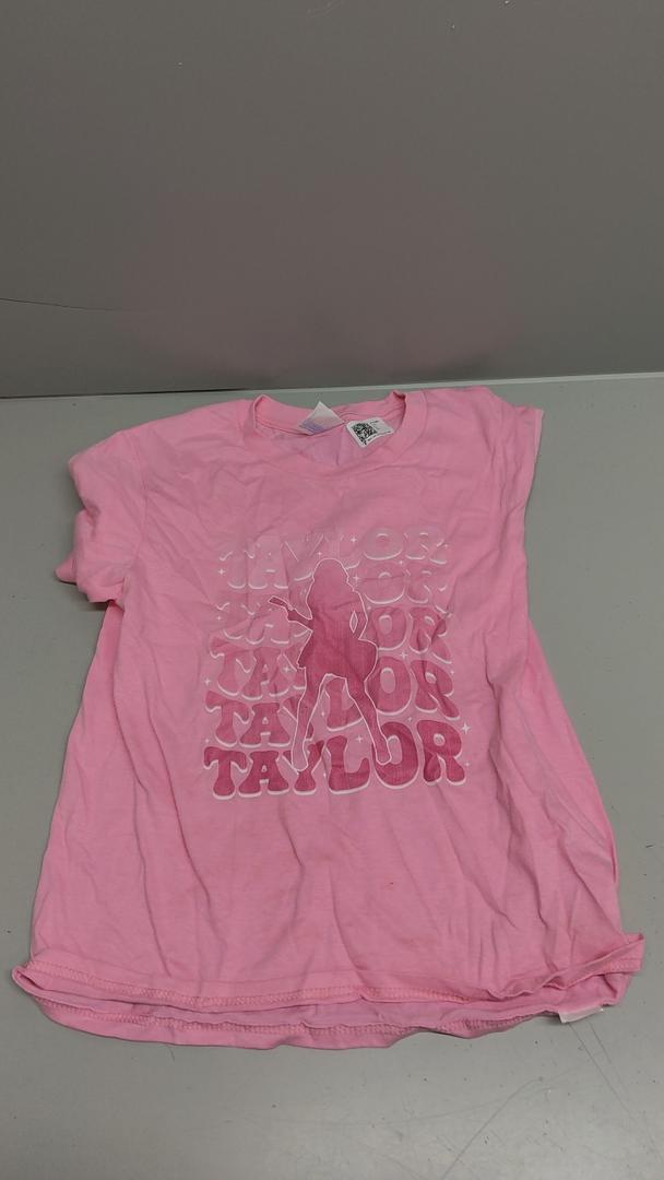 Pink kids Taylor swift shirt, Small