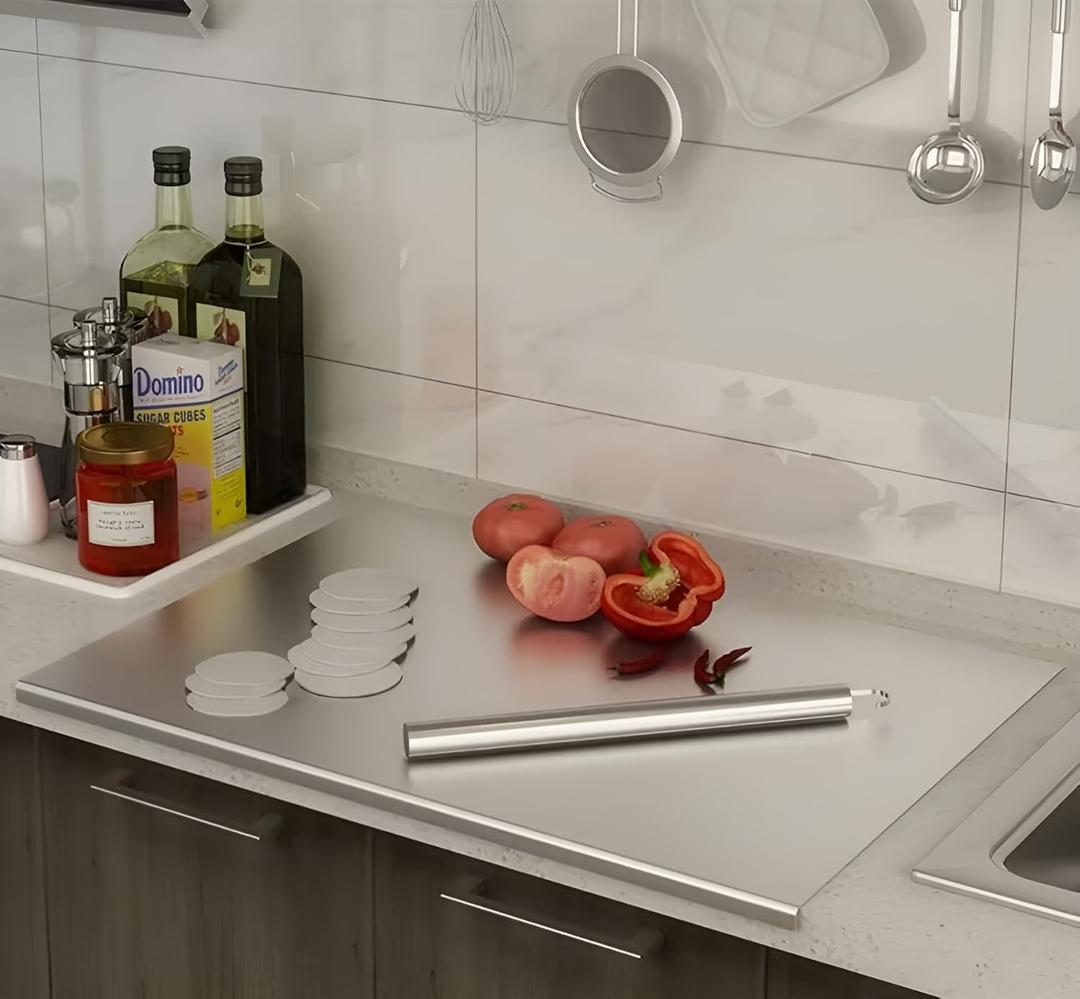 304 stainless steel cutting plate. Lipped stainless steel cutting board. Large cutting board suitable for meat, fruits, vegetables, bread, and baking. (Stainless Steel, 19.7"L x 15.7"W)