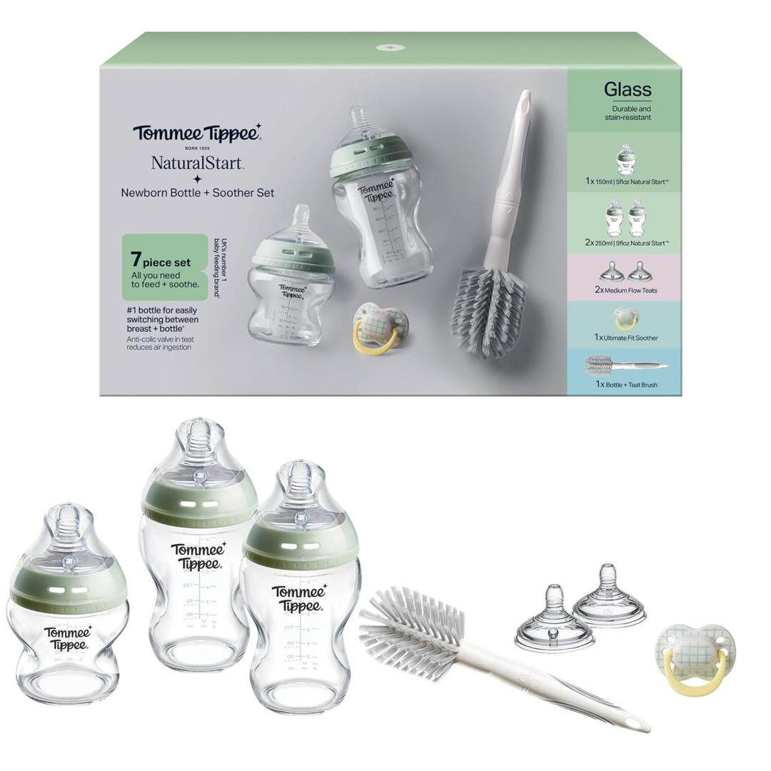 Tommee Tippee Natural Start Glass Newborn Starter Set, 150ml and 250ml Anti-Colic Baby Bottles, Slow and Medium Flow Breast-Like Teats for a Natural Latch, Self-Sterilising