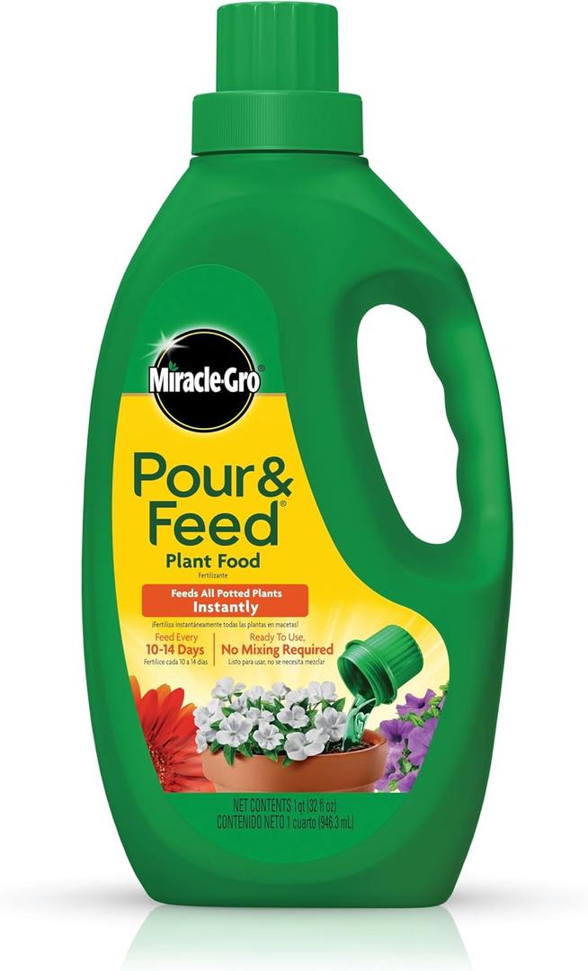 Miracle-Gro Pour & Feed Plant Food - Outdoor and Indoor Plant Fertilizer for Containers, Instantly Feeds, 32 fl. oz.