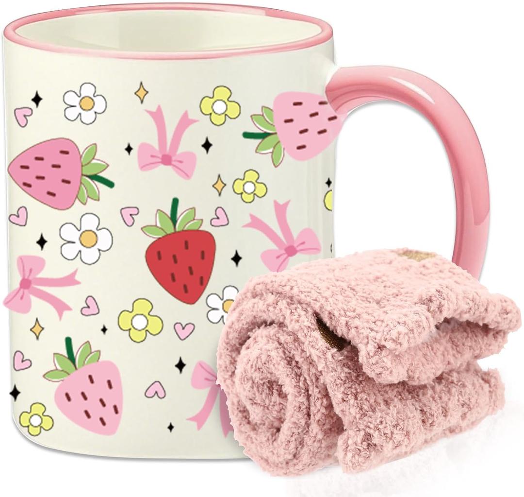 DHQH Cute Strawberry Gifts for Women, Sweet Strawberries Flowers Ceramic Coffee Mug, Christmas Birthday Gifts for Sister Mom Grandma Who Loves Strawberry