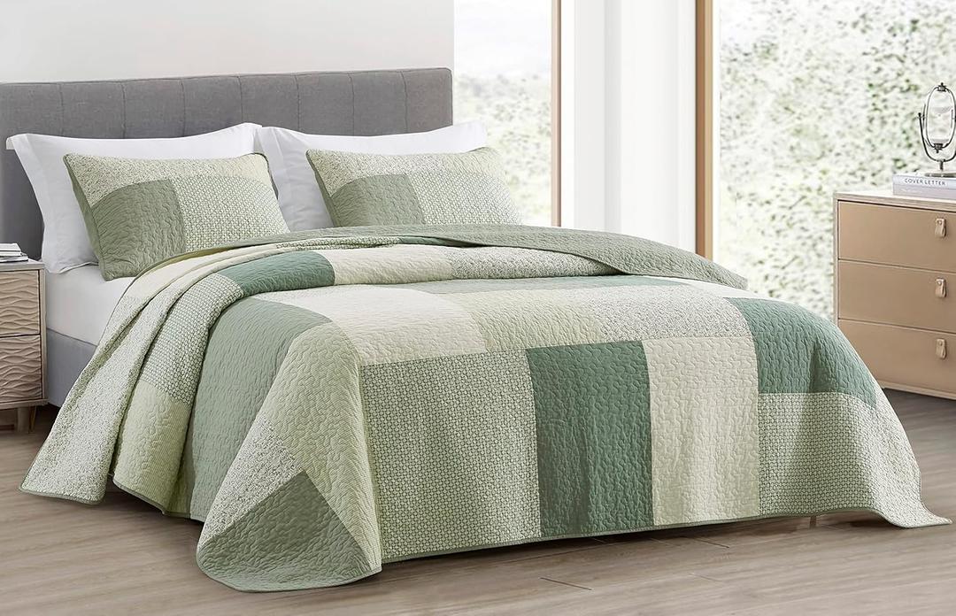 Chezmoi Collection Elm 2-Piece Chic Patchwork Quilt Set - Green Floral Striped Coverlet - Pre-Washed Cotton Lightweight Reversible Bedspread, Twin Size (Green Floral Patchwork)