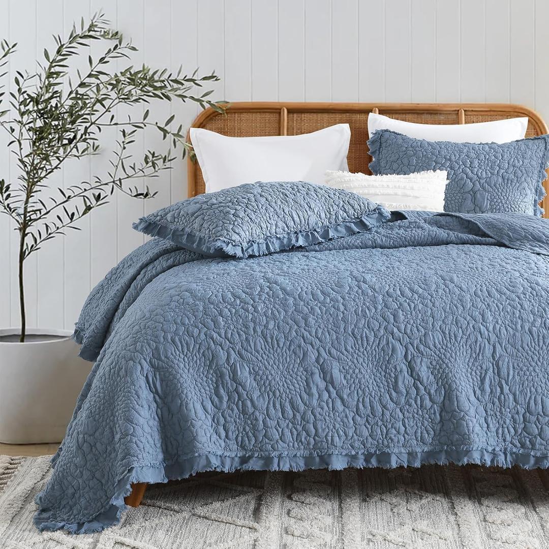 HORIMOTE HOME Blue Ruffled Quilt King Size, Stone-Washed Microfiber Lightweight Crinkled Farmhouse Rustic Shabby Chic Bedding Set, 3 Pieces Reversible Bedspread with Pillow Shams for All Season, King(106"x 96")
