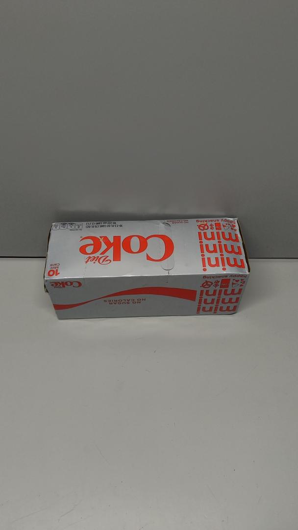 Diet Coke 10 mini Cans Drinks Expires Nov 10/2025