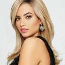 Fencca Ombre Blonde Highlight Wigs for Women Layered Wavy Wig with bangs Natural Synthetic Heat Resistant for Women Daily Party Use