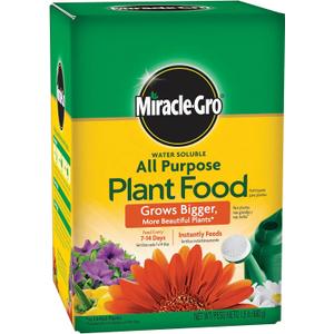 Miracle-Gro Water Soluble All Purpose Plant Food, For All Indoor or Outdoor Plants, Roses, Flowers, Vegetables, Houseplants, Trees, and Shrubs, 1.5 lbs