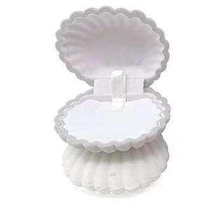 2pcs Boxes Shell Jewelry Box Necklace Dish Display Cases for Collectibles Dresser Decor Lovely Bracelet Organizer Earrings Backs for Studs Tray Decor White and Light Grey High-grade Flannelette