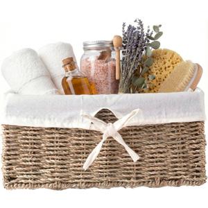 Vintiquewise Wicker Basket with White Lining, Seagrass Small Empty Gift Basket, Cute Wicker Basket for Gifts, Shelf or Toilet Tank Organizer