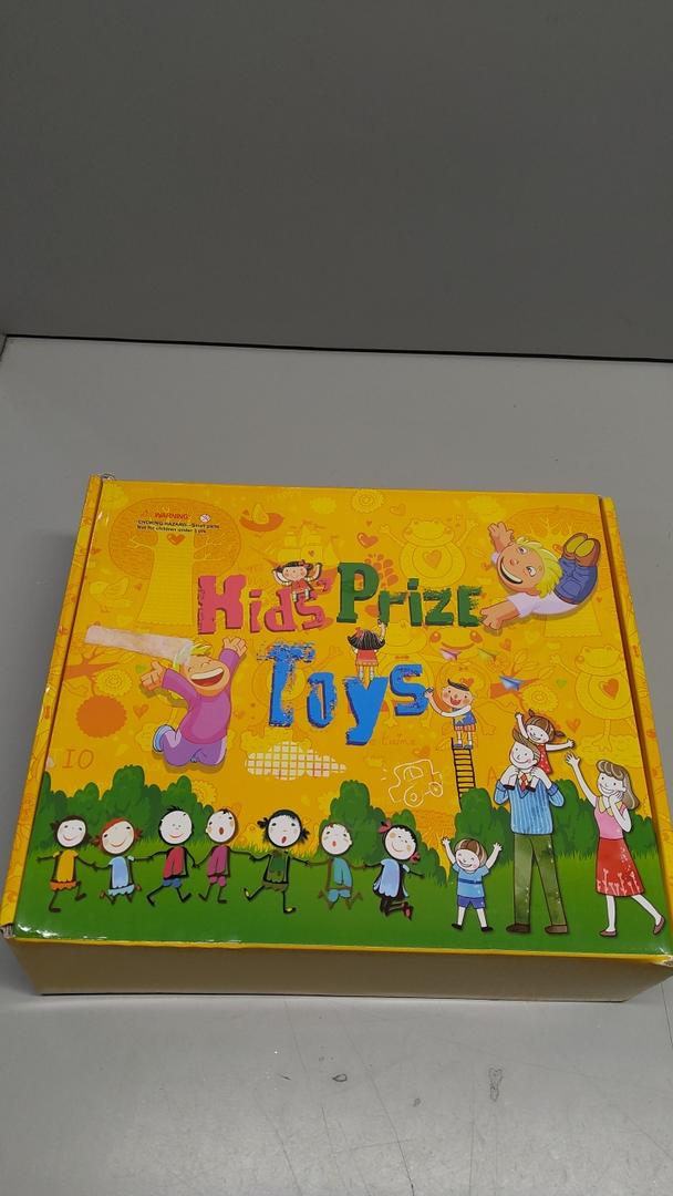 Hasbro Gaming Chutes and Ladders Board Game | 2 to 4 Players | Back to School Gifts for Kids | Preschool Classroom Games | Ages 3+