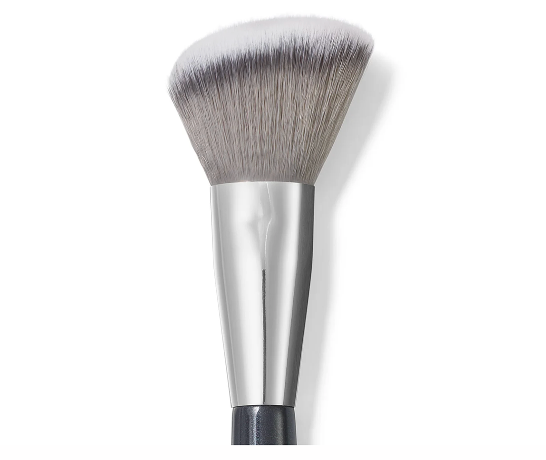 BK BEAUTY  ANGIE HOT & FLASHY A507 ANGLED BLUSH BRUSH – For Blush, Bronzer & Contour, Fluffy Angled Brush for Seamless, StreakFree Finish