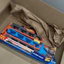 Hot Wheels - Speedway Hauler Storage Carrier with 3 1:64 Scale Cars & Convertible 6-Foot Drag Race Track for Kids 4 to 8 Years Old, Stores 20+ Cars & Connects to Other Playsets, HGH33