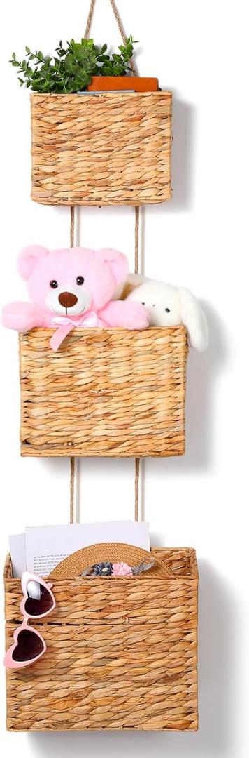 Chunful Wicker Hanging Wall Basket Woven Water Hyacinth Hanging Basket Handmade Wall Mounted Storage Bag for Kitchen Organizing Home Pantry Garden Office Farmhouse Decorative