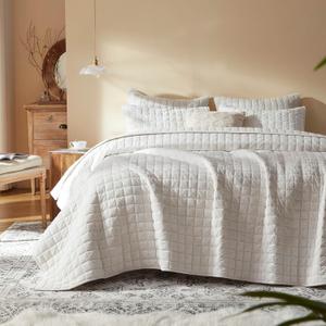 LEAONME Velvet Quilt Oversized California King-120''x120'', Lightweight White Velvet Comforter Set with 2 Pillow Shams, Oversized Bedspread Coverlet Quilted Bedding Set for All Season